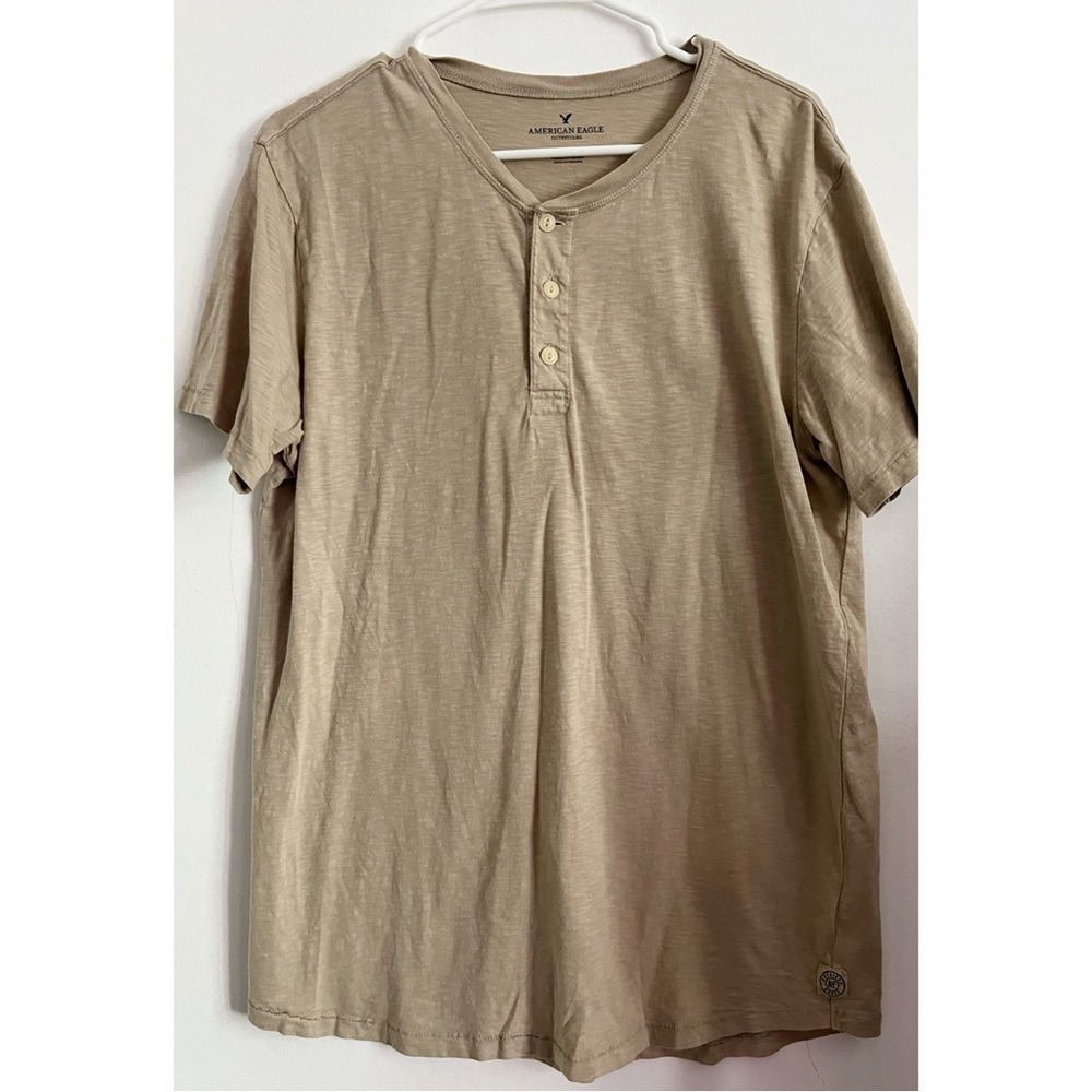 American Eagle Outfitters • Tan Beige Short Sleeve Henley Shirt